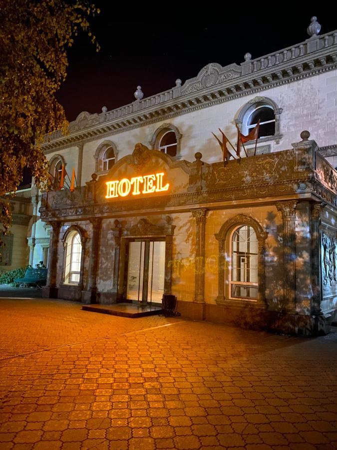 Hotel Astam Kostanay Ngoại thất bức ảnh