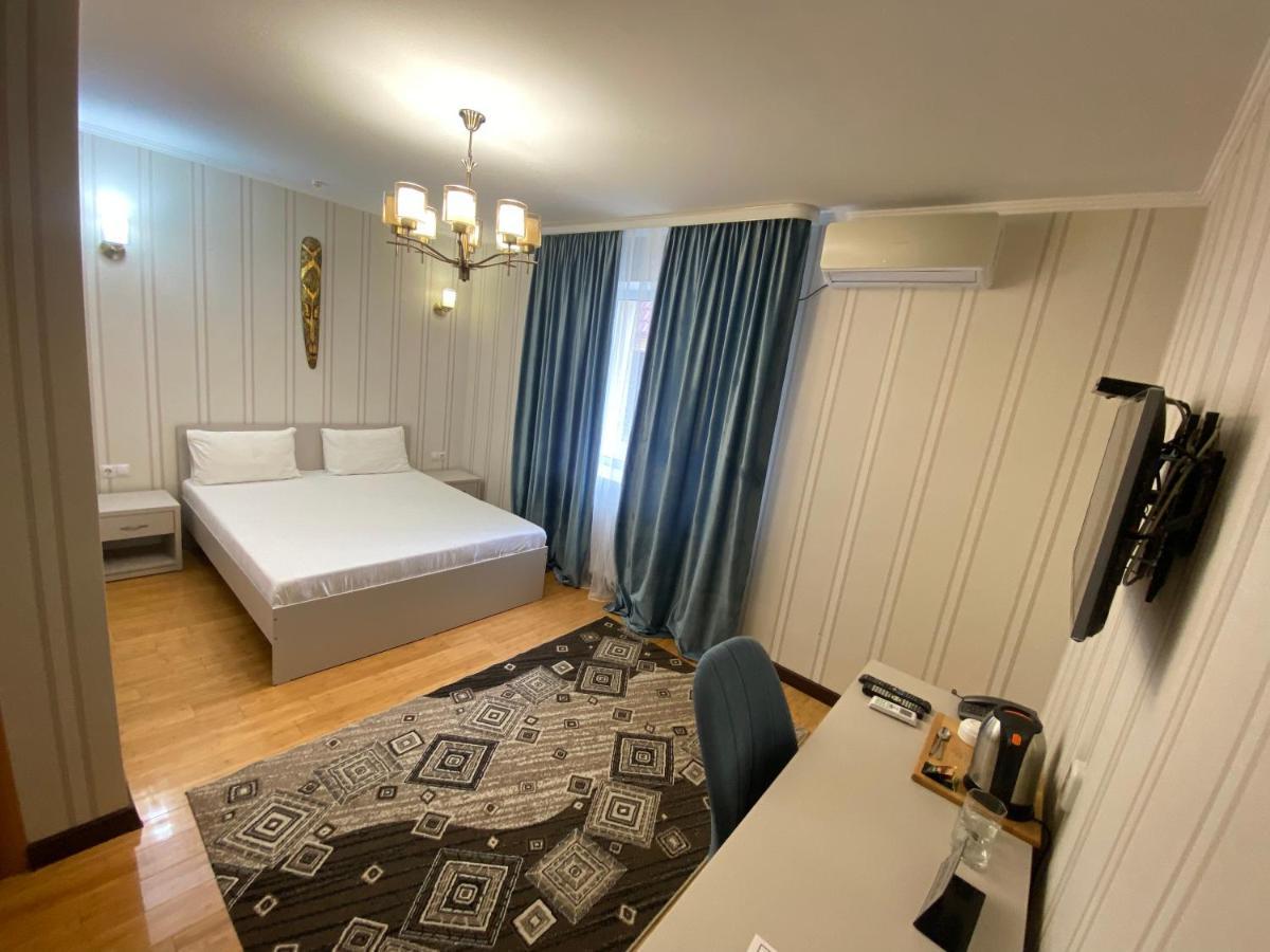 Hotel Astam Kostanay Ngoại thất bức ảnh